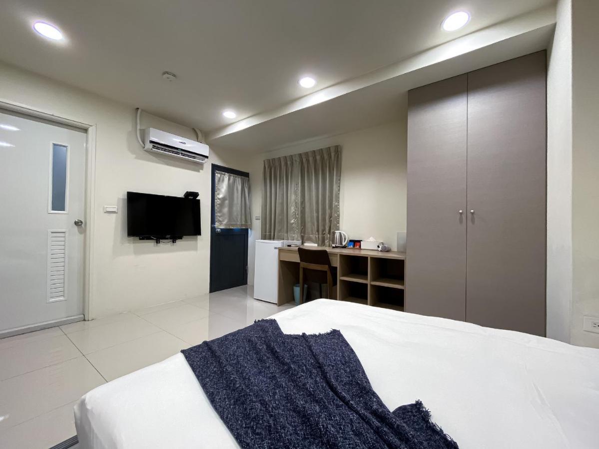 Sleeping Quilt Hotel Taichung Exterior foto