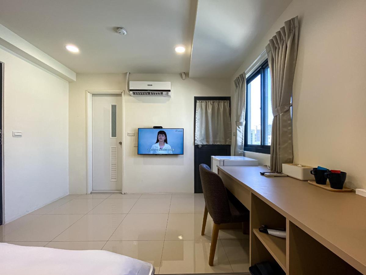 Sleeping Quilt Hotel Taichung Exterior foto